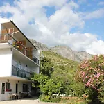 Guesthouse Podaca