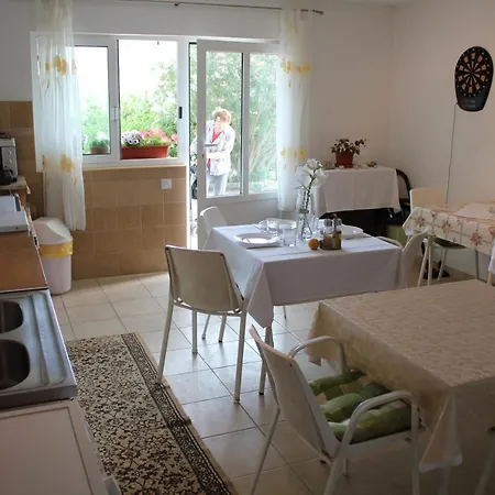 Pensión Guesthouse Podaca