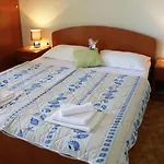 Guesthouse Podaca 3*