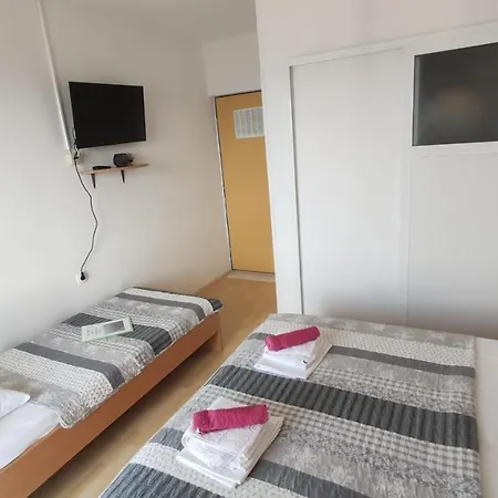 Guesthouse Podaca 3*