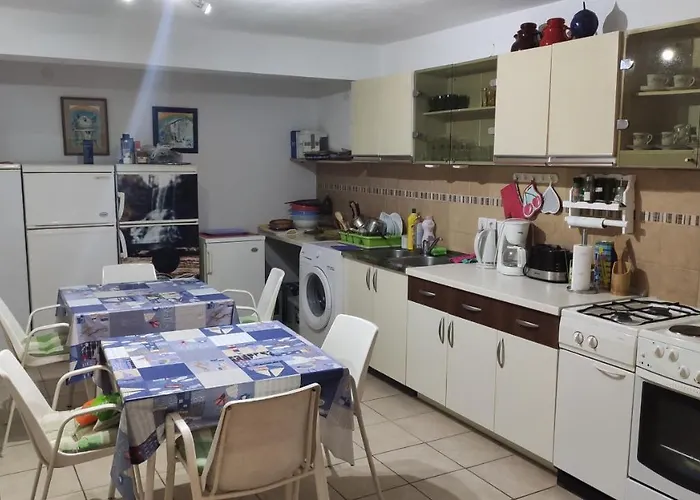 Guesthouse Podaca 3*