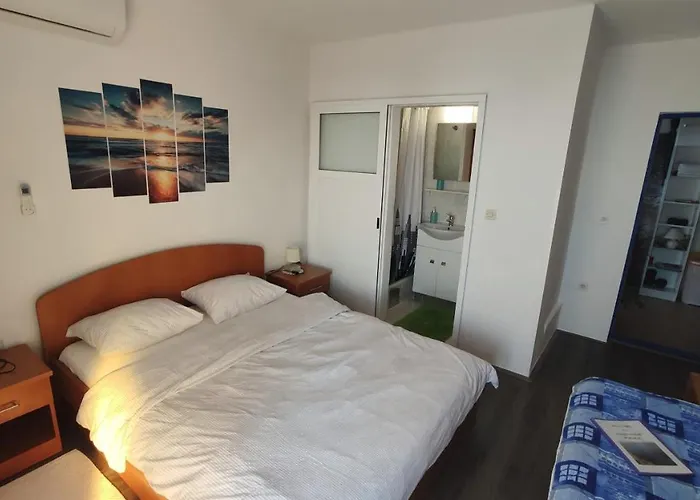 Guesthouse Podaca 게스트하우스 포도카