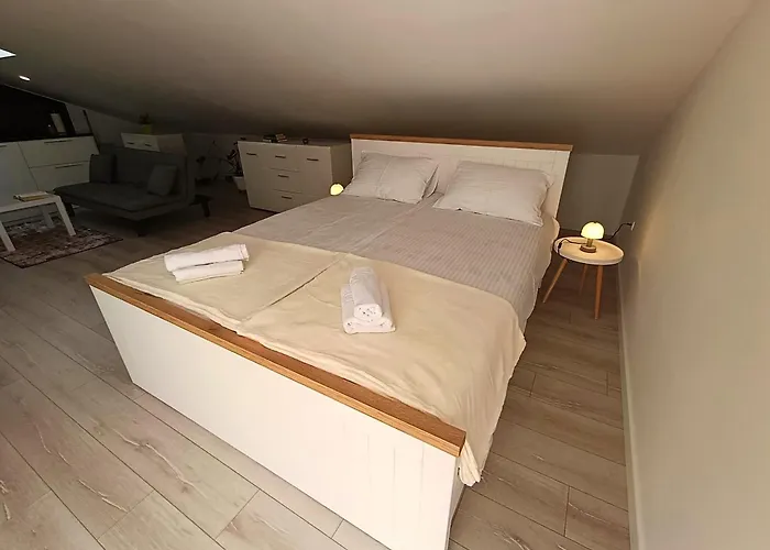 Guesthouse Podaca 3*